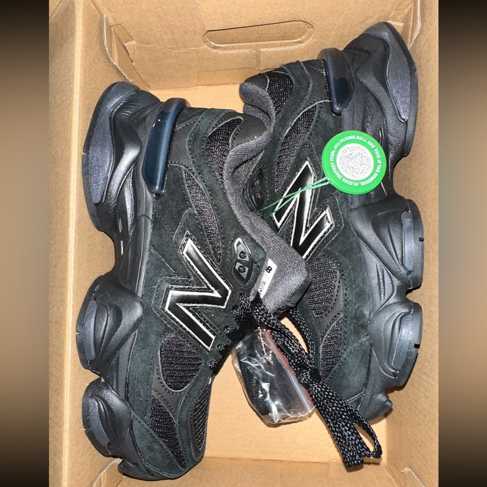 Triple Black Suede 9060 New Balances